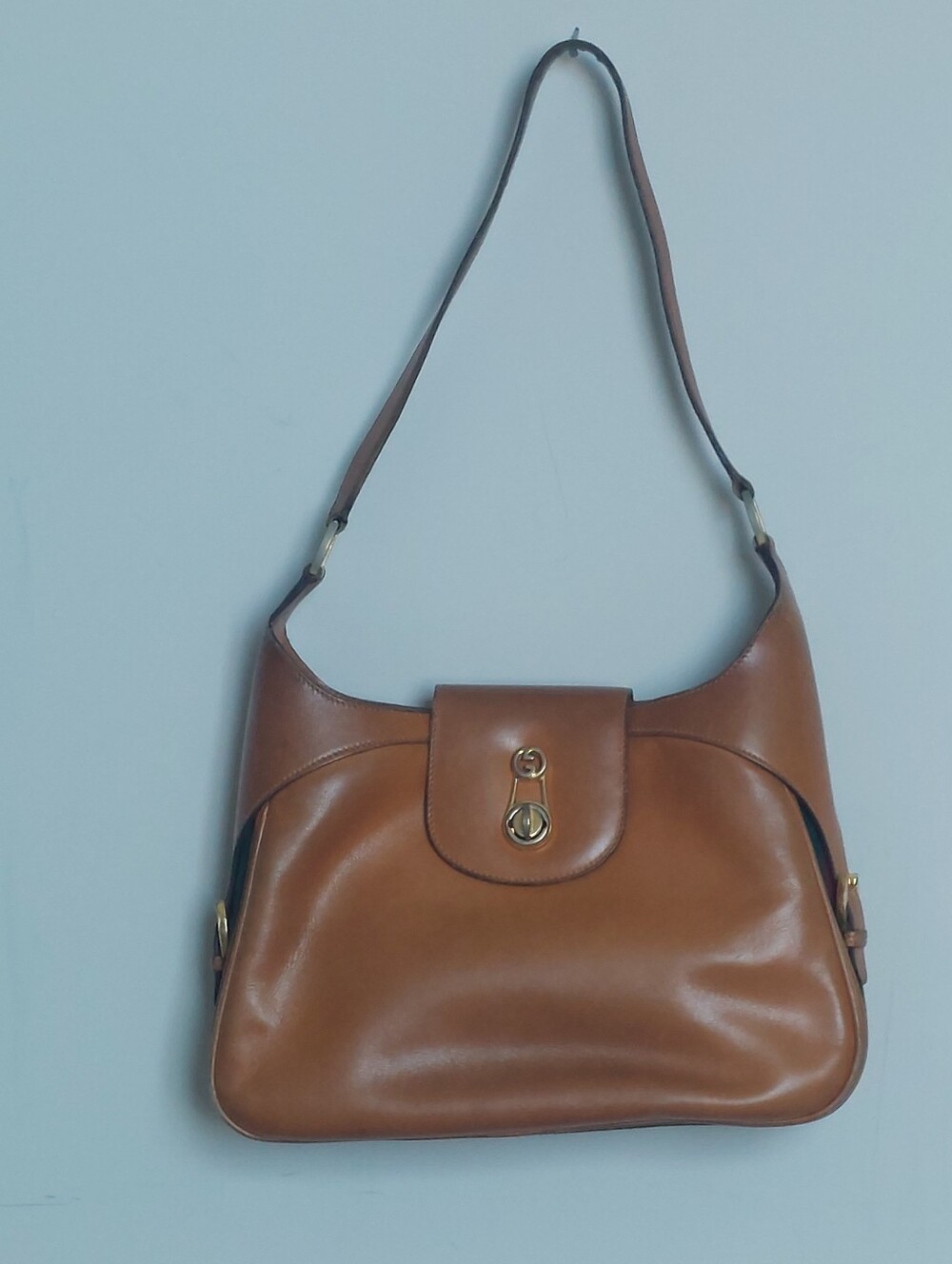 Vintage 1970's Gucci Leather Shoulder Bag | Made in Italy | Classic Web Stripe